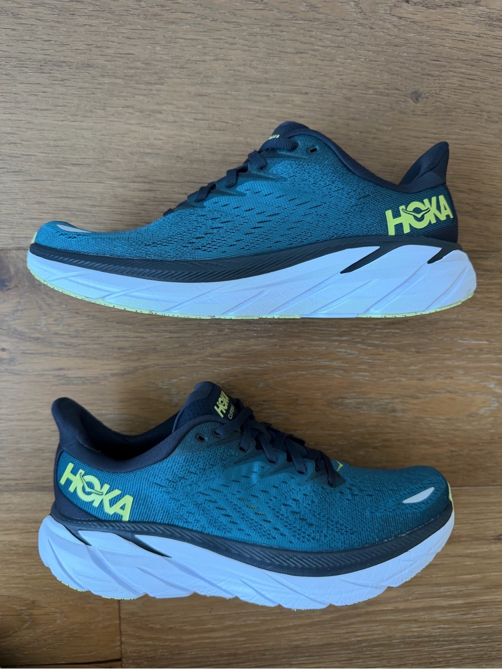 Like New Hoka Clifton 8 Mens Size 8 Running Shoes